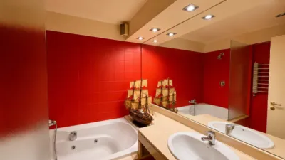 Apartment Just Minutes from La Plaza del Dos de Mayo photo 13