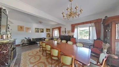 Detached English-Style Villa photo 33