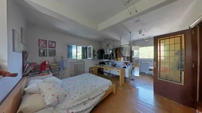 Detached English-Style Villa photo 25