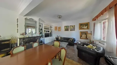 Detached English-Style Villa photo 34