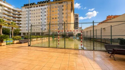 Apartment near Vithas 9 de Octubre Hospital photo 36