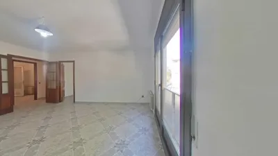Apartment in the Centre of the Les Clotes neighbourhood. photo 9