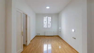 Apartment on Diagonal - Francesc Macià photo 11