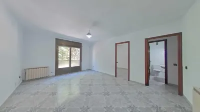 Apartment in the Centre of the Les Clotes neighbourhood. photo 8