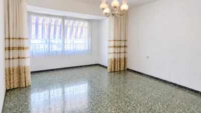 Apartment in A 3 Minutes from La Plaza de España and the Church of the Town. photo 6