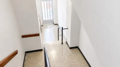 Apartment in A 3 Minutes from La Plaza de España and the Church of the Town. photo 24