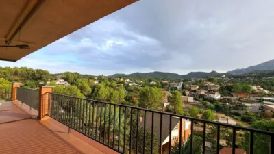 House in La Vall de Montserrat Area photo 31