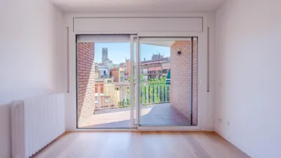 Apartment in the Heart of Molins de Rei Centre photo 9