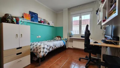 Terraced house in a row of houses close to Calle Mayor and Plaza San Roque photo 15
