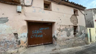 Casa en Zona Alta de La Población, Cerca del Castillo photo 2