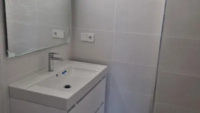 Apartamento en Frente Plaza de Concepción Arenal photo 12