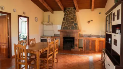 House in the Robledo area, Montánchez photo 2