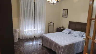 Semi-detached house located next to El Pino Street, just 5 minutes from the city centre. photo 16