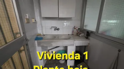 Casa pareada en Parcela Urbana Con 3 Viviendas Junto Parque 9 D´Octubre photo 14