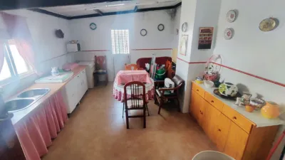 Terraced house in Barrio de La Villa, next to the Guadiana, 5 minutes from the centre photo 2