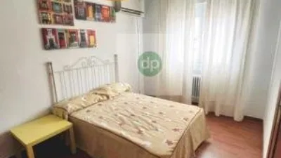 Apartamento en alquiler en Frente A El Corte Inglés y en Pleno Centro, Santa Marina-La Paz (Badajoz Capital) de 650 €<span>/mes</span>