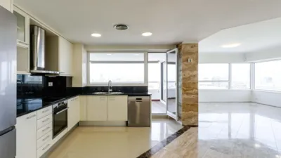 Apartment on Passeig Taulat – Second Line of the Sea photo 10