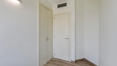 Apartment on Passeig Taulat – Second Line of the Sea photo 22