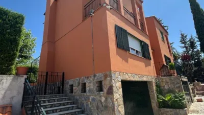 House in La Sierrilla Area photo 2