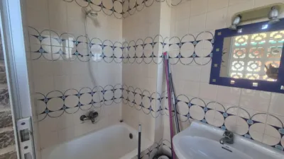 Apartment in a Corner Unit on Gran Playa, One Street from the Sea photo 15