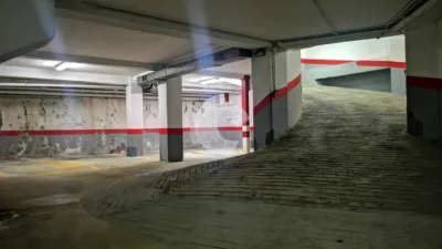 Garaje en venta en Calle del Reverendo Padre José Álvarez Cabezas - Más