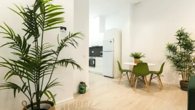 Piso en alquiler en El Raval - Imagen 3