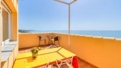Top-floor apartment in Carvajal photo 2
