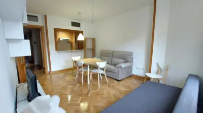 Piso en alquiler en Recoletos - Imagen 2