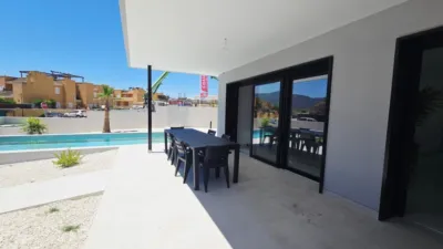 Chalet en Avenida Huerta Nueva photo 5