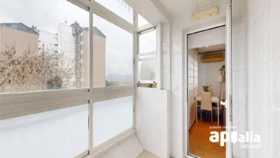 Apartment in Centre photo 8