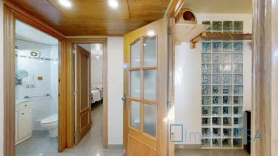 Apartment in Centre photo 15
