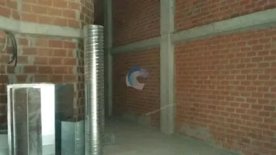 Local comercial en alquiler en Calle de las Castiñeiras de Abajo - Vista 3