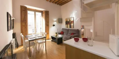 Piso en alquiler en Sol - Imagen 2