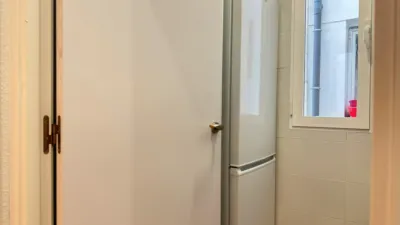 Piso en alquiler en Delicias - Imagen 3