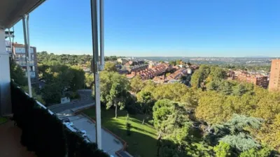 Piso en alquiler en Valdezarza - Imagen 3