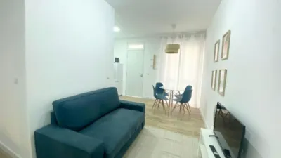 Piso en alquiler en Almendrales - Imagen 2