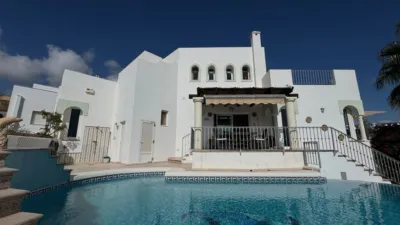 Chalet on Calle Distrito Zona El Palmeral, No. 1 photo 2