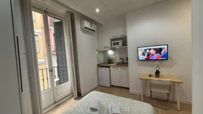 Piso en alquiler en Sol - Imagen 3