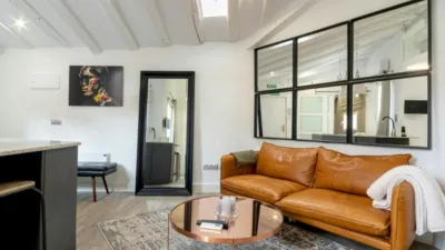 Piso en alquiler en Sol - Imagen 2