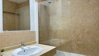 Piso en alquiler en Delicias - Imagen 9