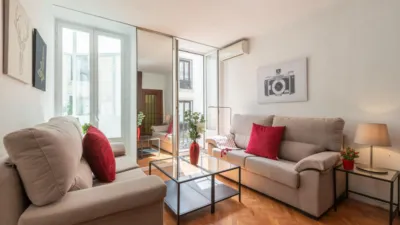 Piso en alquiler en Sol - Imagen 2