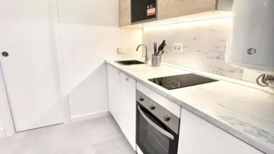 Piso en alquiler en Almendrales - Imagen 3