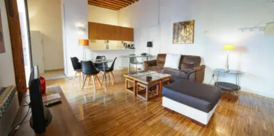 Piso en alquiler en Sol - Imagen 2