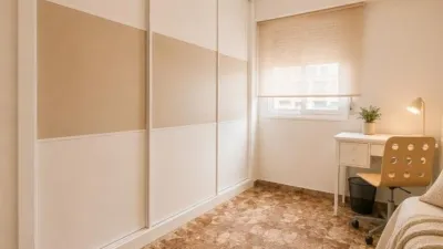 Piso en alquiler en Carrer del Doctor Moliner, número > - Imagen 12