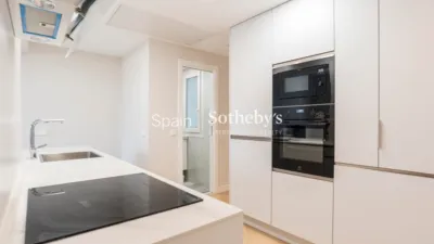 Apartment on Calle de Alcántara photo 14