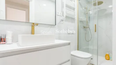Apartment on Calle de Alcántara photo 37