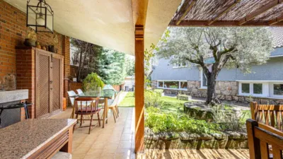 Single-family home in Becerril de la Sierra photo 7