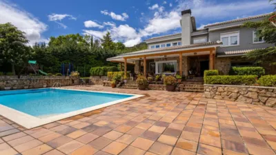 Single-family home in Becerril de la Sierra photo 2