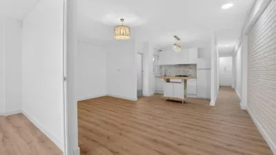 Apartment in Centre photo 15