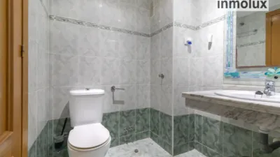 Apartment on Avenida de la Deportista Miriam Blasco photo 16